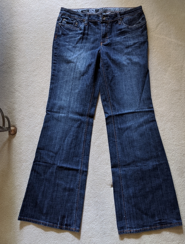 a.n.a a new approach Jeans